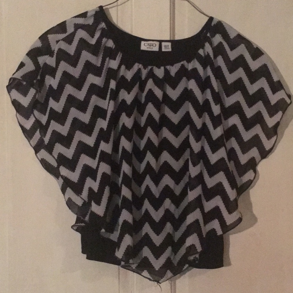 A black and white chevron shirt.